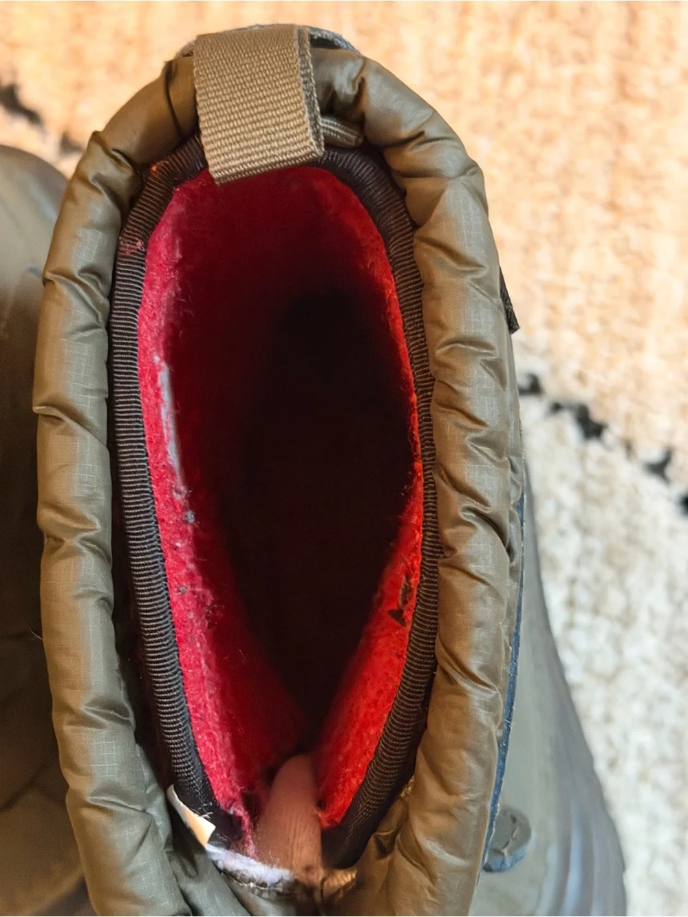 The North Face Kids Olive Green and Brown Snow Boots - size 5